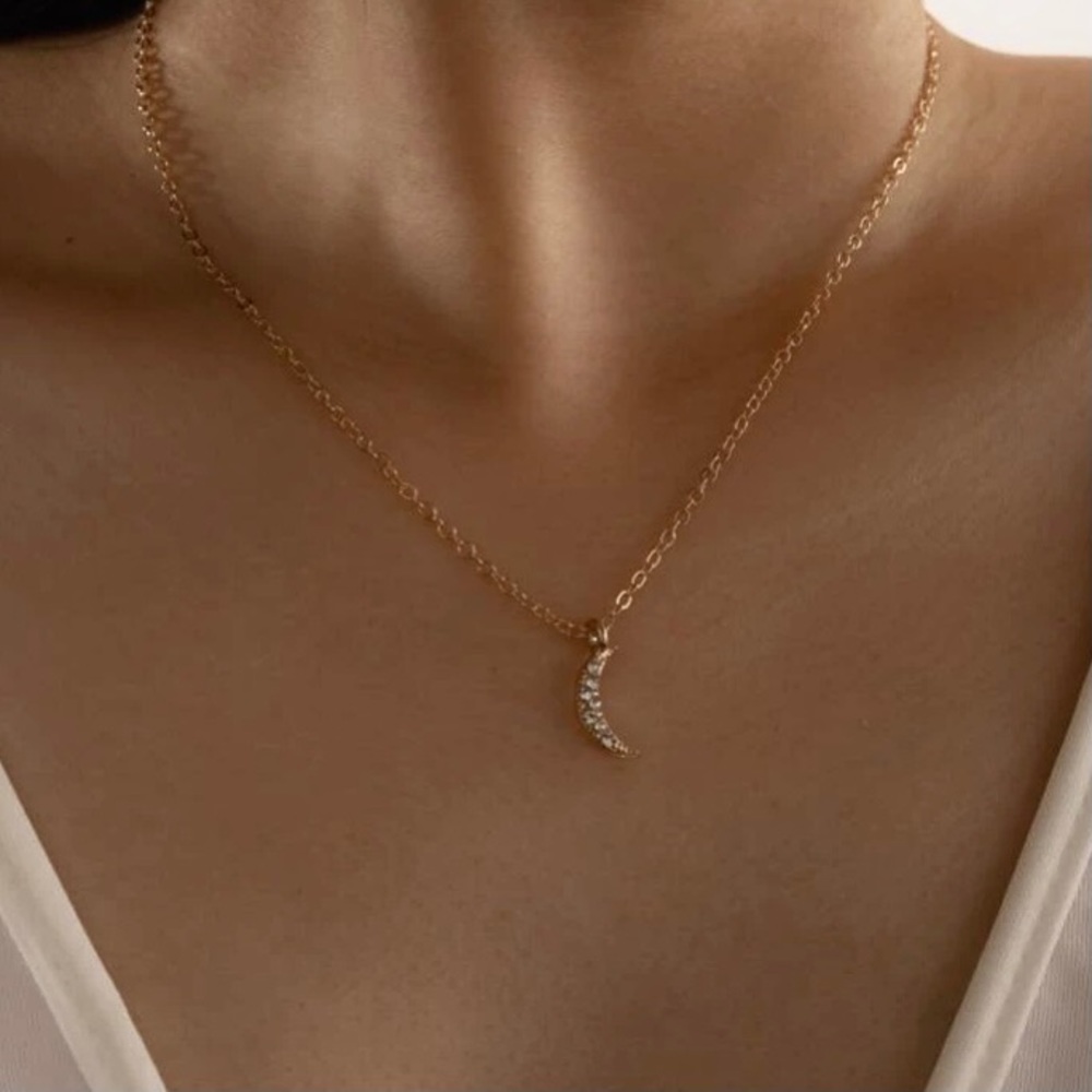 Rhinestone Moon Decor Necklace